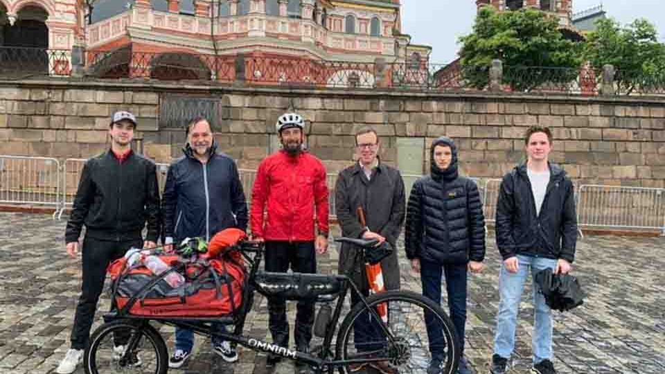 Stéphane Brogniart sur la Place Rouge</BR>