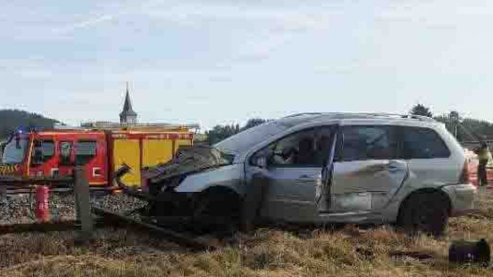 Collision entre un train TER et une voiture à Lépanges-sur-Vologne</BR>