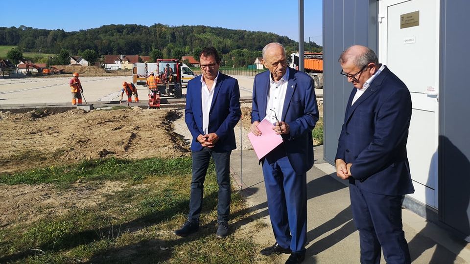 Bientôt un terrain synthétique sur le stade des Charmottes à Charmes