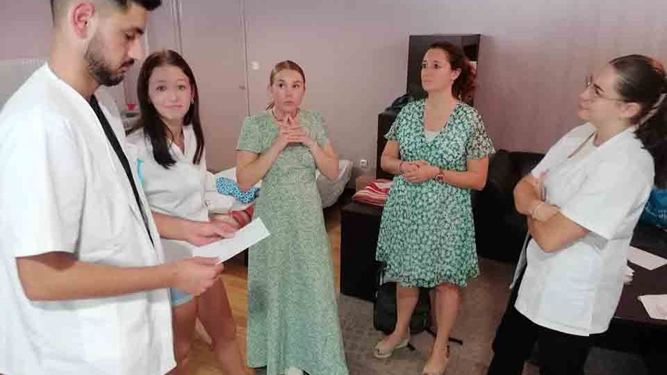 Service à la personne : derniers entraînements avant la finale nationale des Worldskills à Lyon