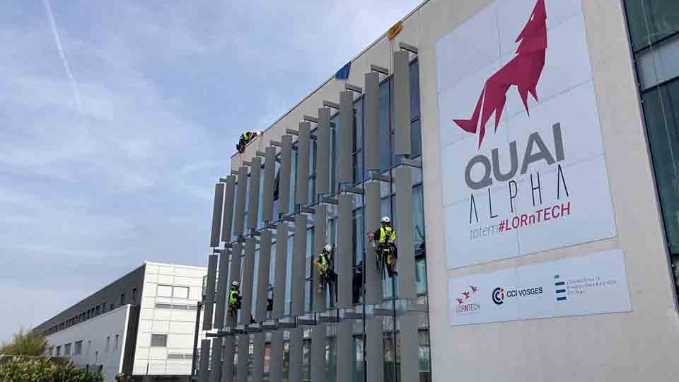 Les élèves cordistes de la Maison de la Montagne de La Bresse partis à l'assaut du Quai Alpha