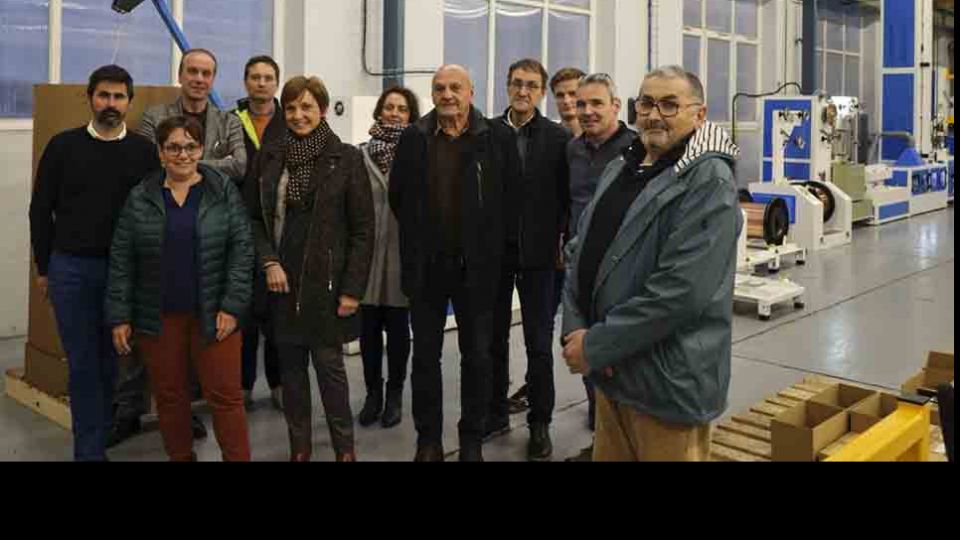 Visite d'élus à la Tréfilerie des Vosges