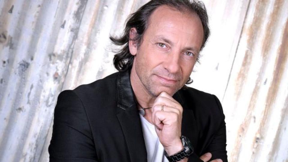 Philippe Candeloro au village du skieur à Gérardmer le 5 mars 