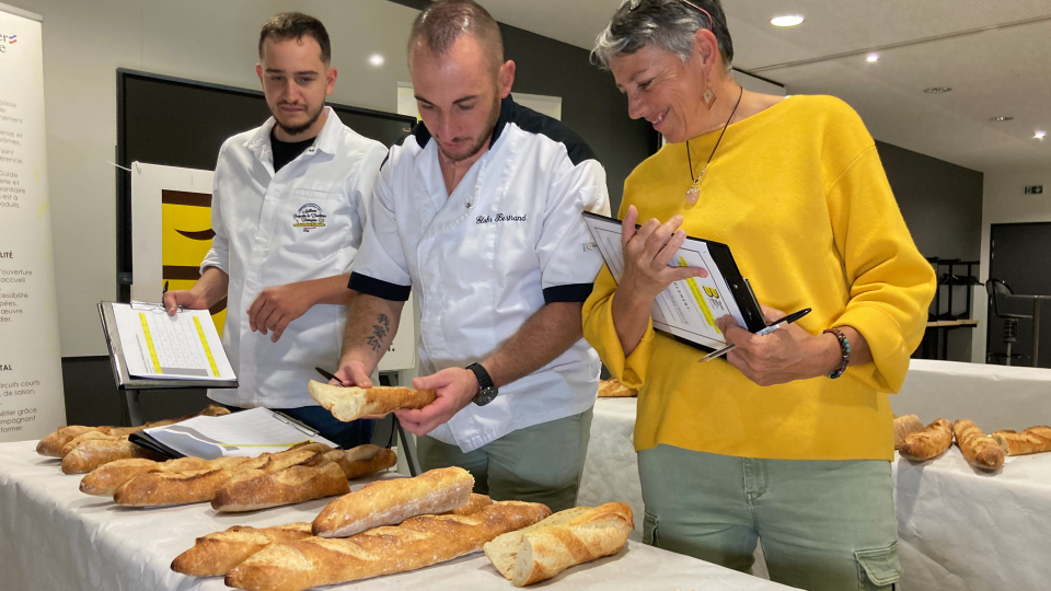Concours de la meilleure baguette de tradition des apprenants : coup double pour la boulangerie 