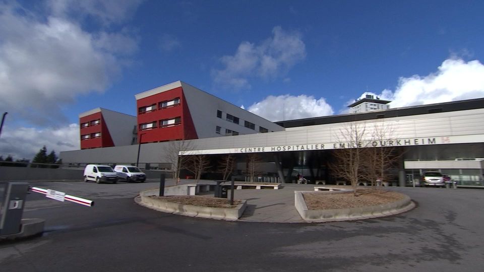 Soupçonnée d’avoir donné la mort à son mari hospitalisé en fin de vie à Epinal, une infirmière est mise en examen pour homicide par conjoint